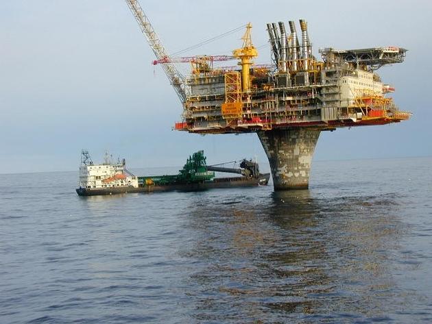 the draugen oil platform norway