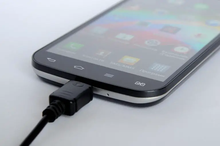 How To Transfer Charge From One Phone To Another